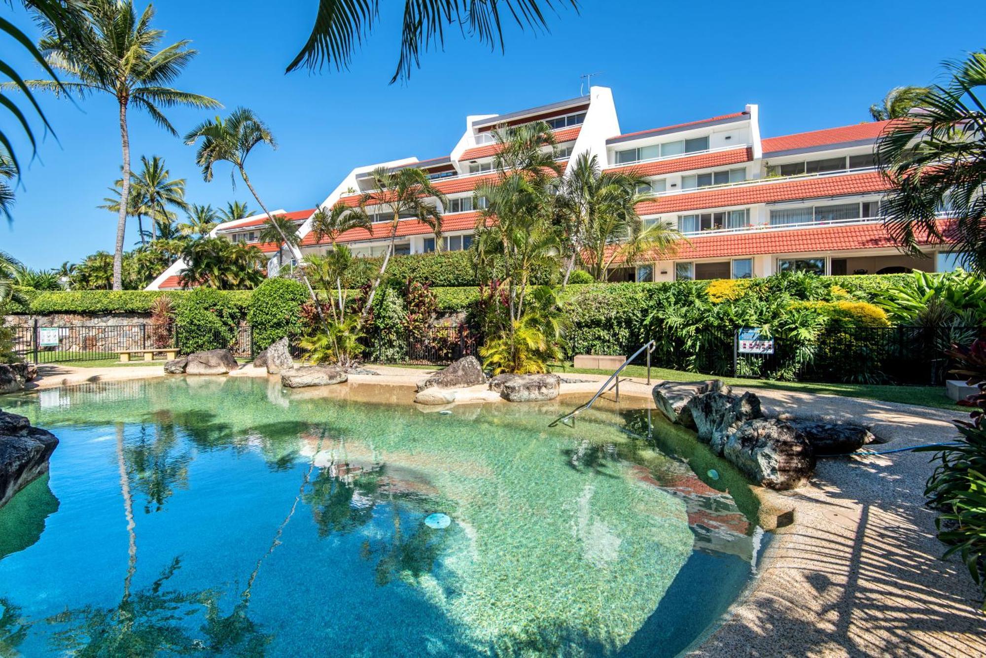 Bella Vista E9 - Ocean View Spacious 2 Bedroom With Golf Buggy Apartment *