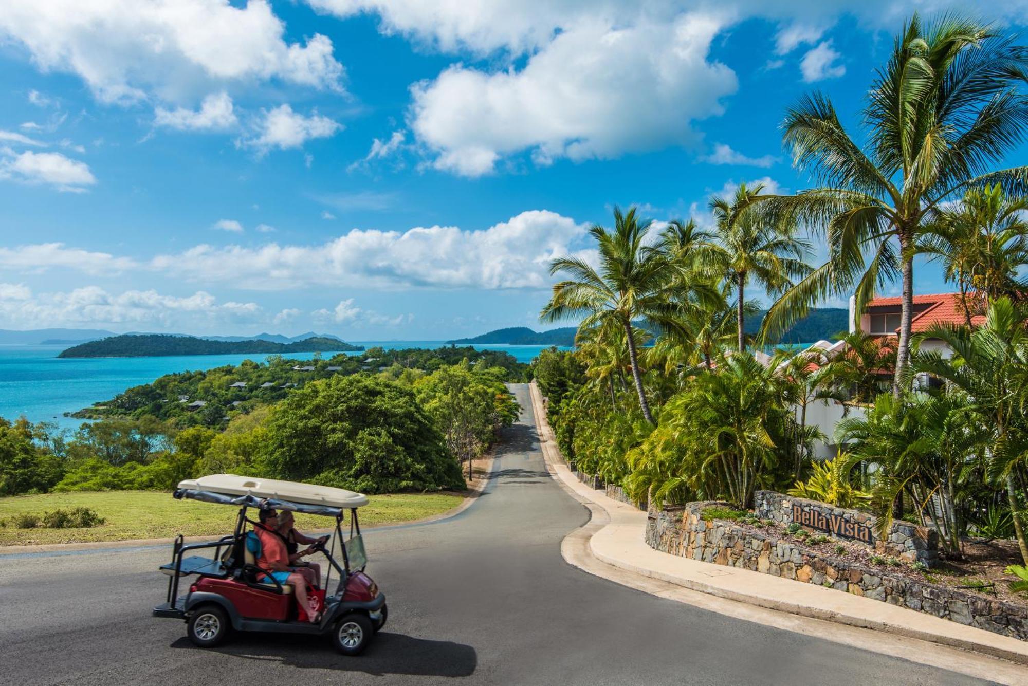 Bella Vista E9 - Ocean View Spacious 2 Bedroom With Golf Buggy *