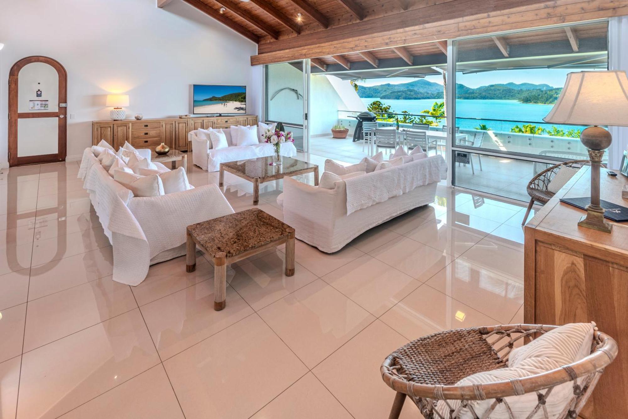 Apartment Bella Vista E9 - Ocean View Spacious 2 Bedroom With Golf Buggy