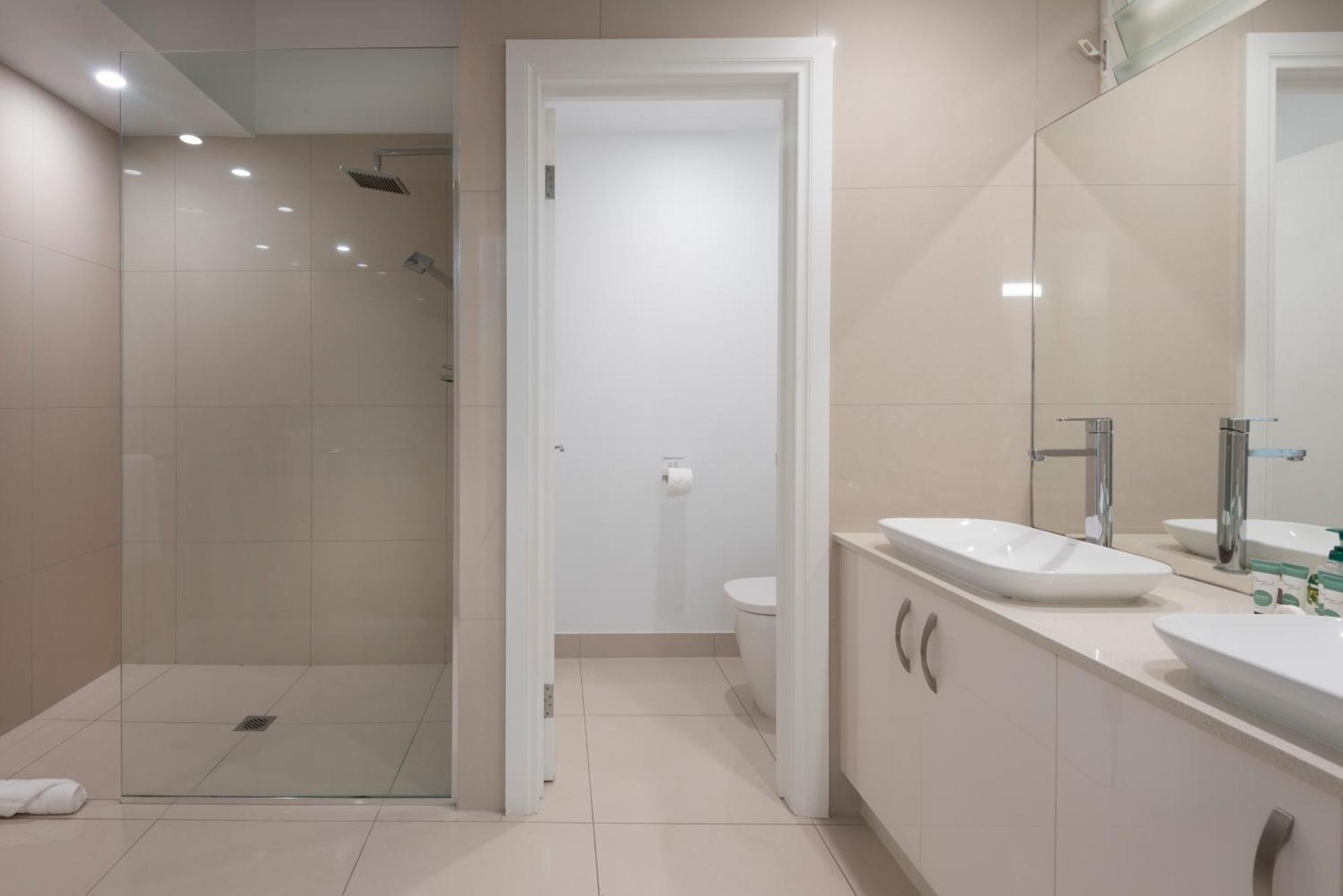 Bella Vista E9 - Ocean View Spacious 2 Bedroom With Golf Buggy Hamilton Island