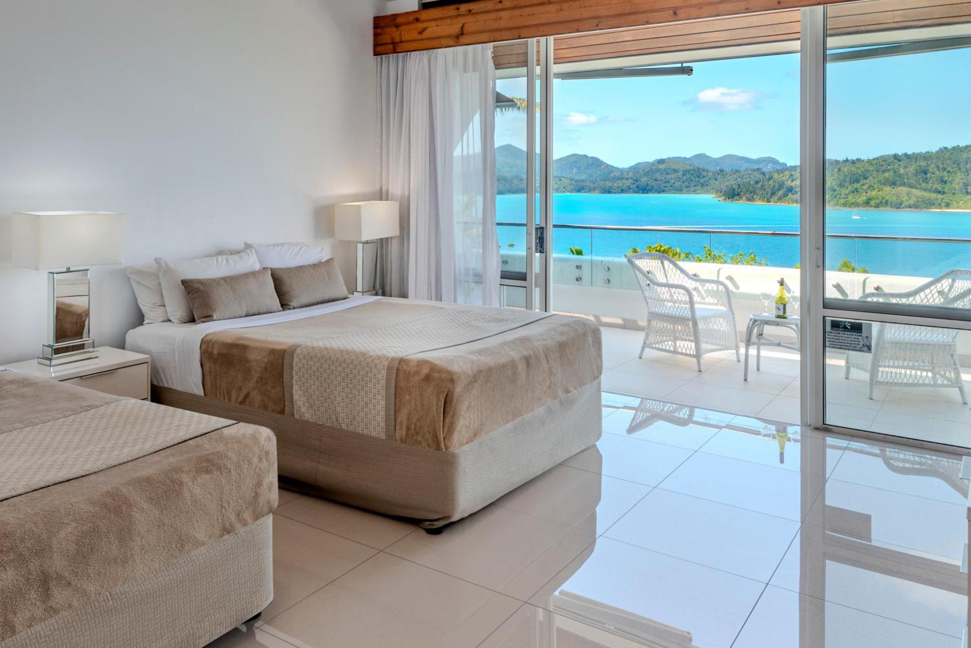 Bella Vista E9 - Ocean View Spacious 2 Bedroom With Golf Buggy * Hamilton Island