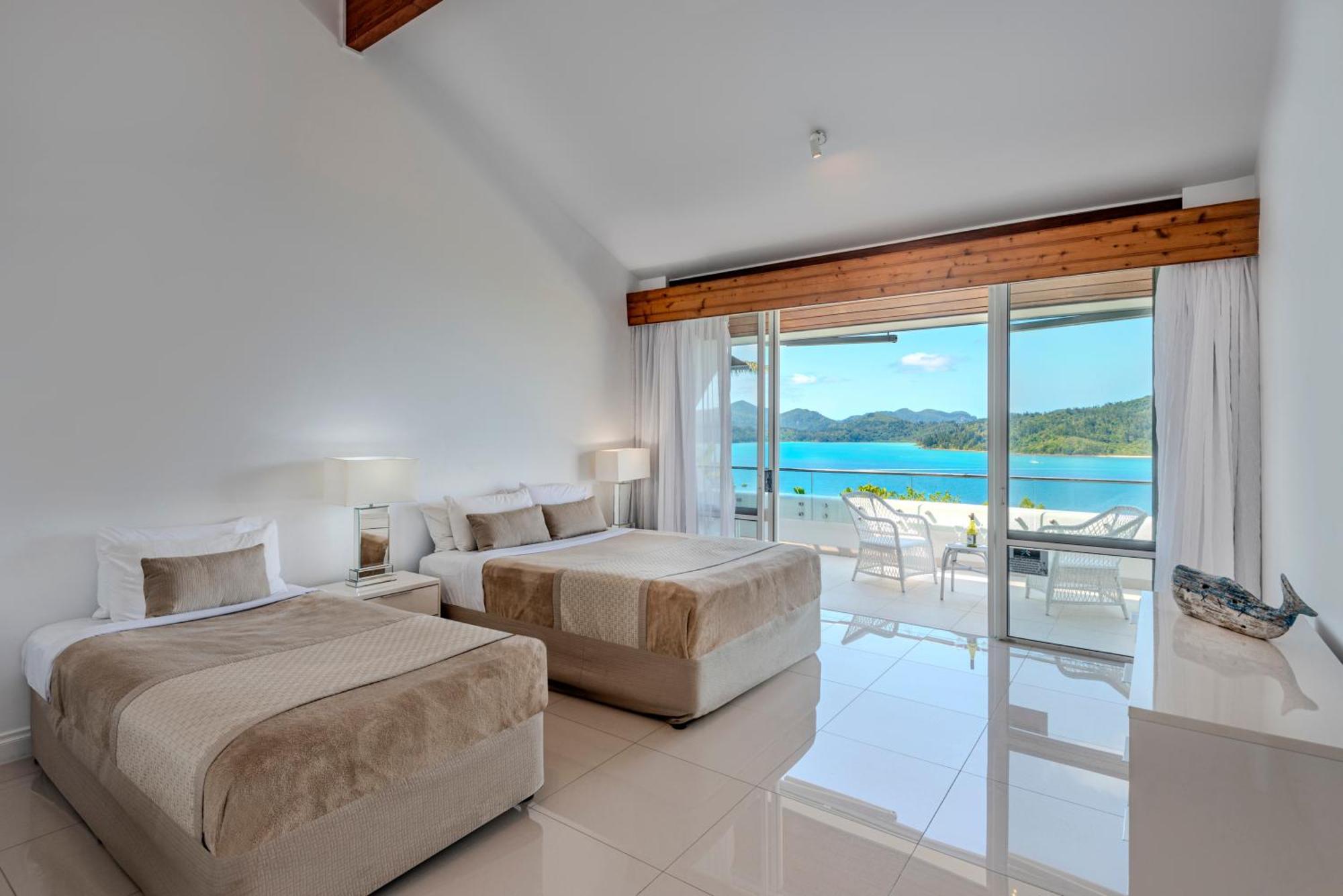 Bella Vista E9 - Ocean View Spacious 2 Bedroom With Golf Buggy Apartment Hamilton Island