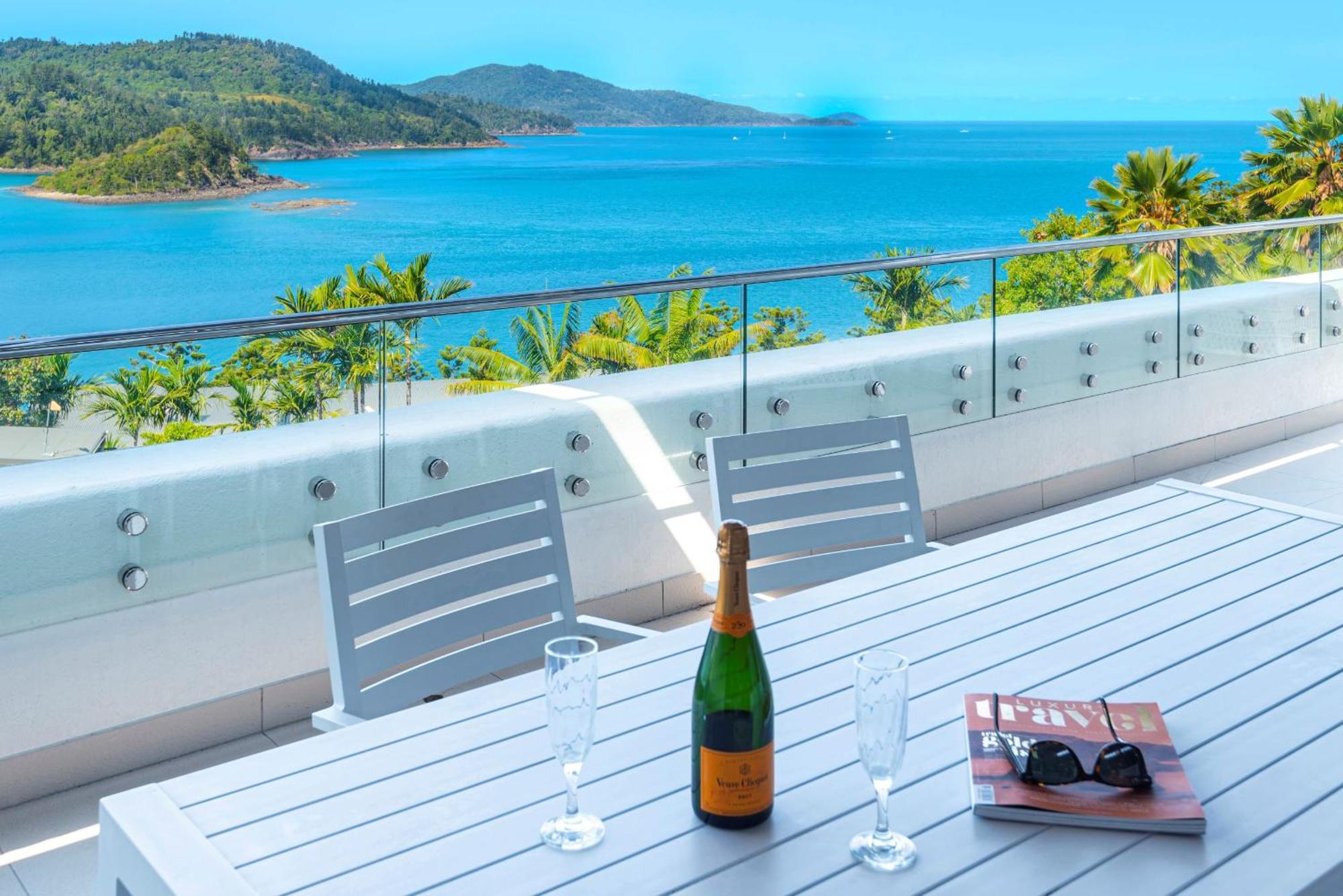 Bella Vista E9 - Ocean View Spacious 2 Bedroom With Golf Buggy Apartment Hamilton Island