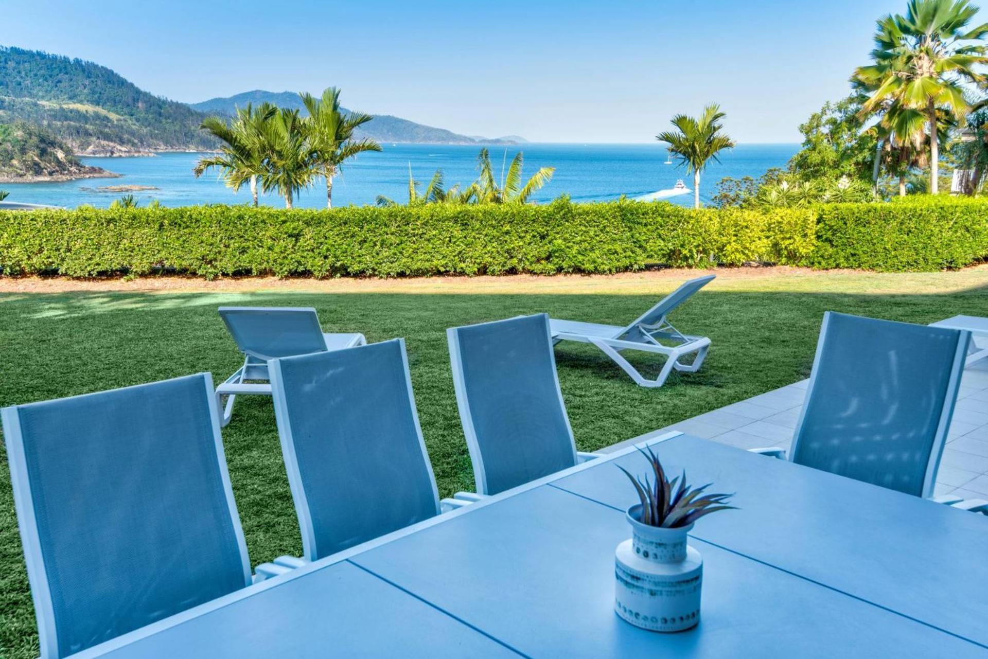 Bella Vista East 3 Luxury Ocean Views Large Flat Grassed Area And Buggy Apartment *