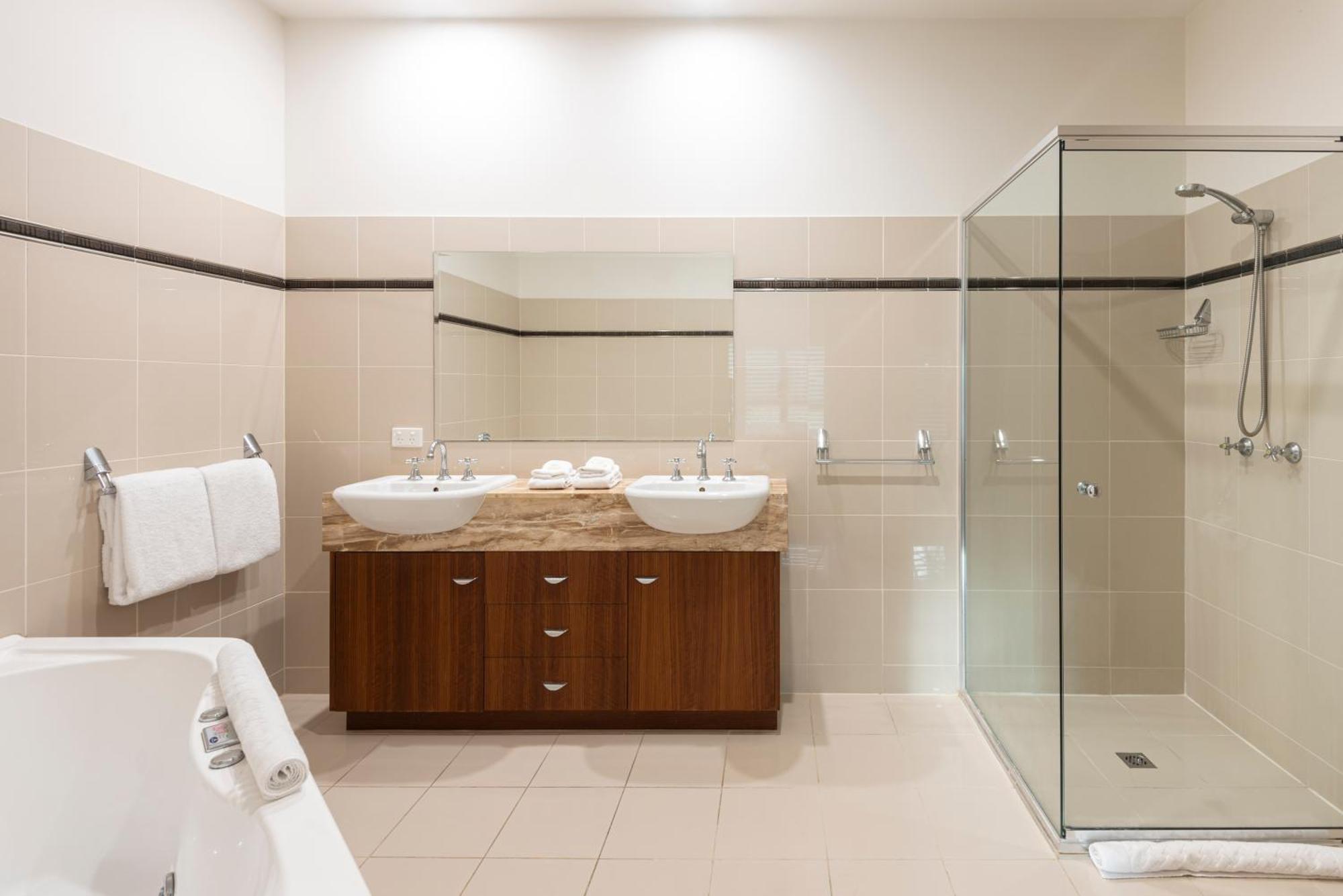 Cooinda Gardens On By Hiha Apartment Hamilton Island