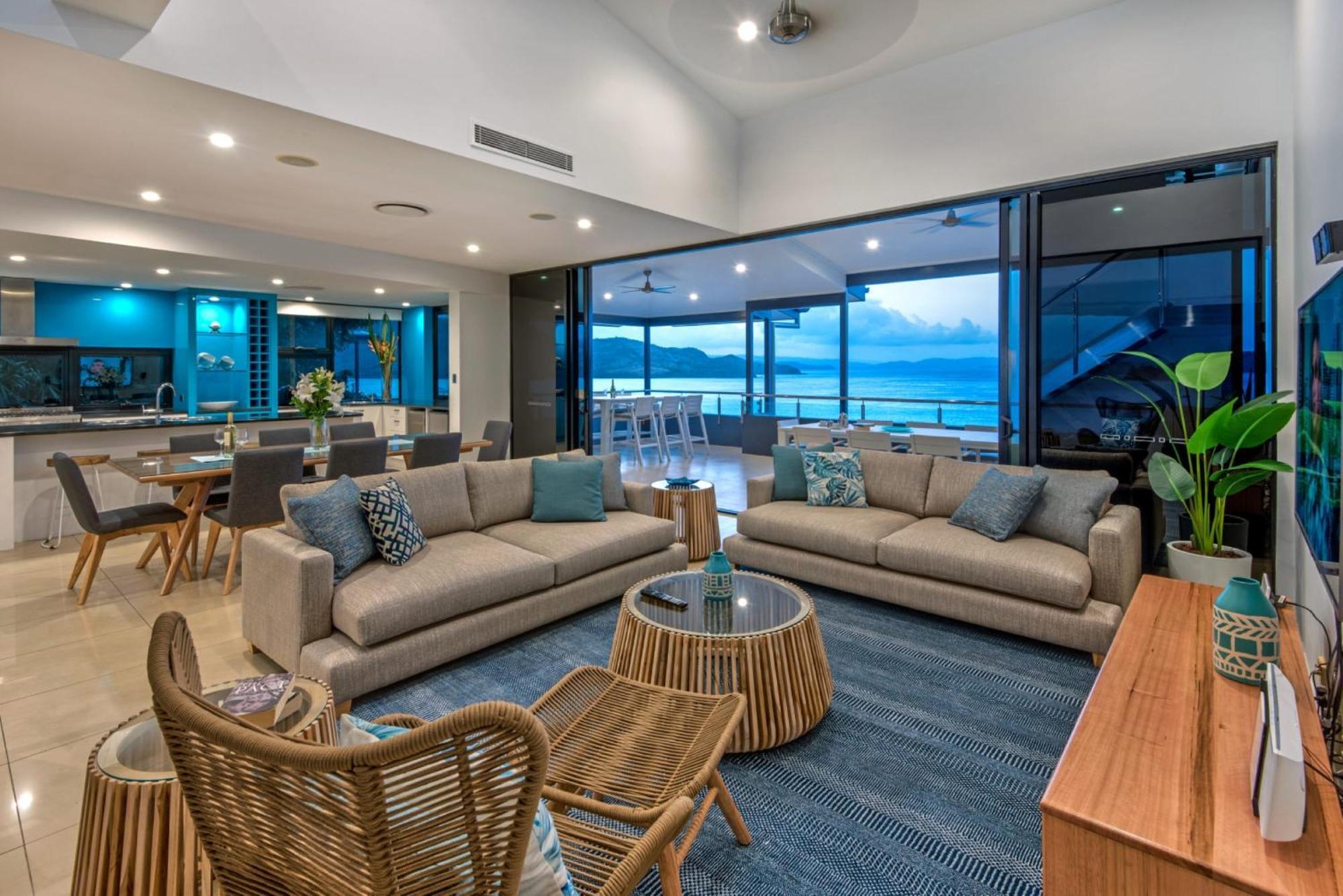 16 The Edge - Waterfront, Golf Buggy And Sea Views Hamilton Island
