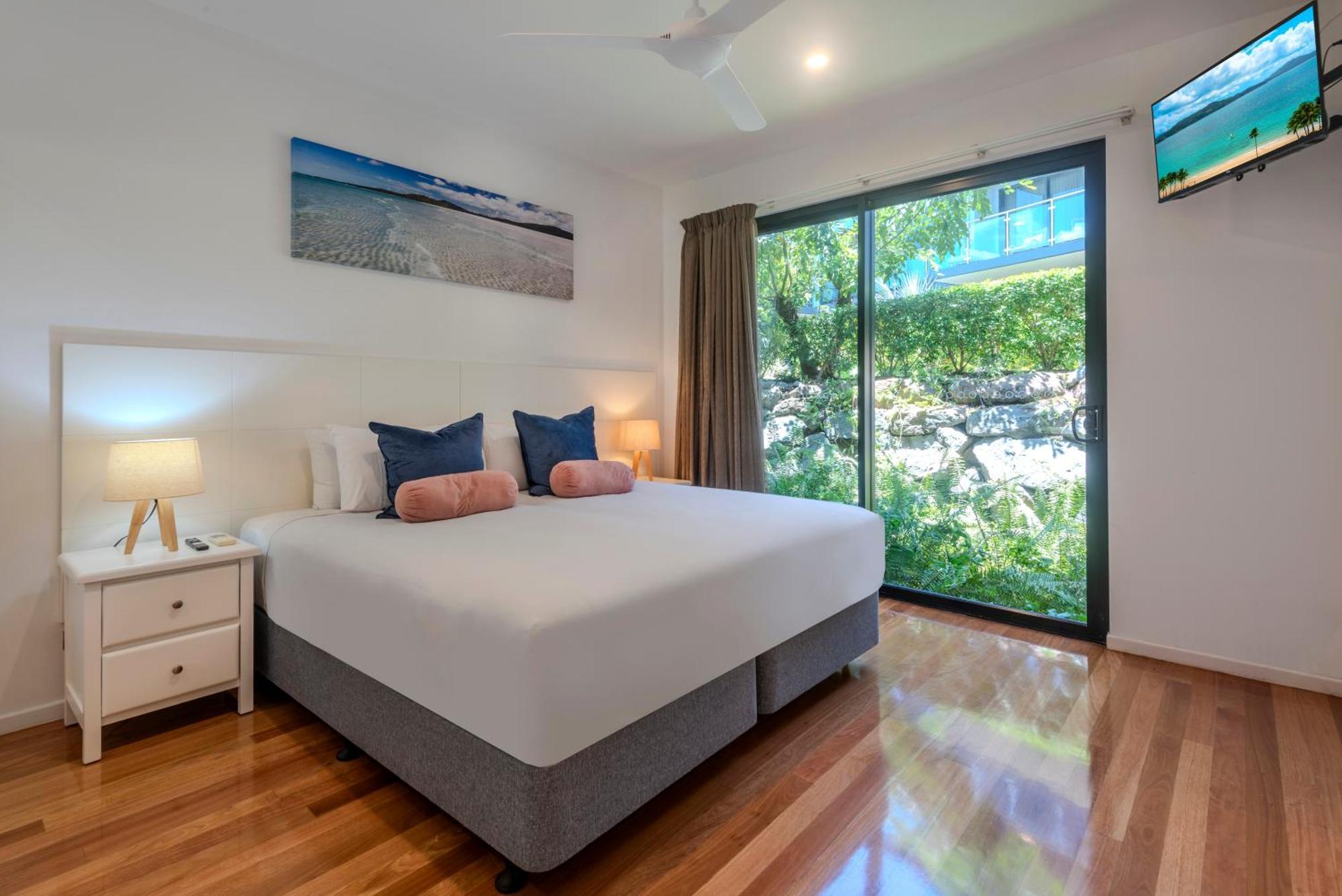 Pinnacle Aparthotel 3*