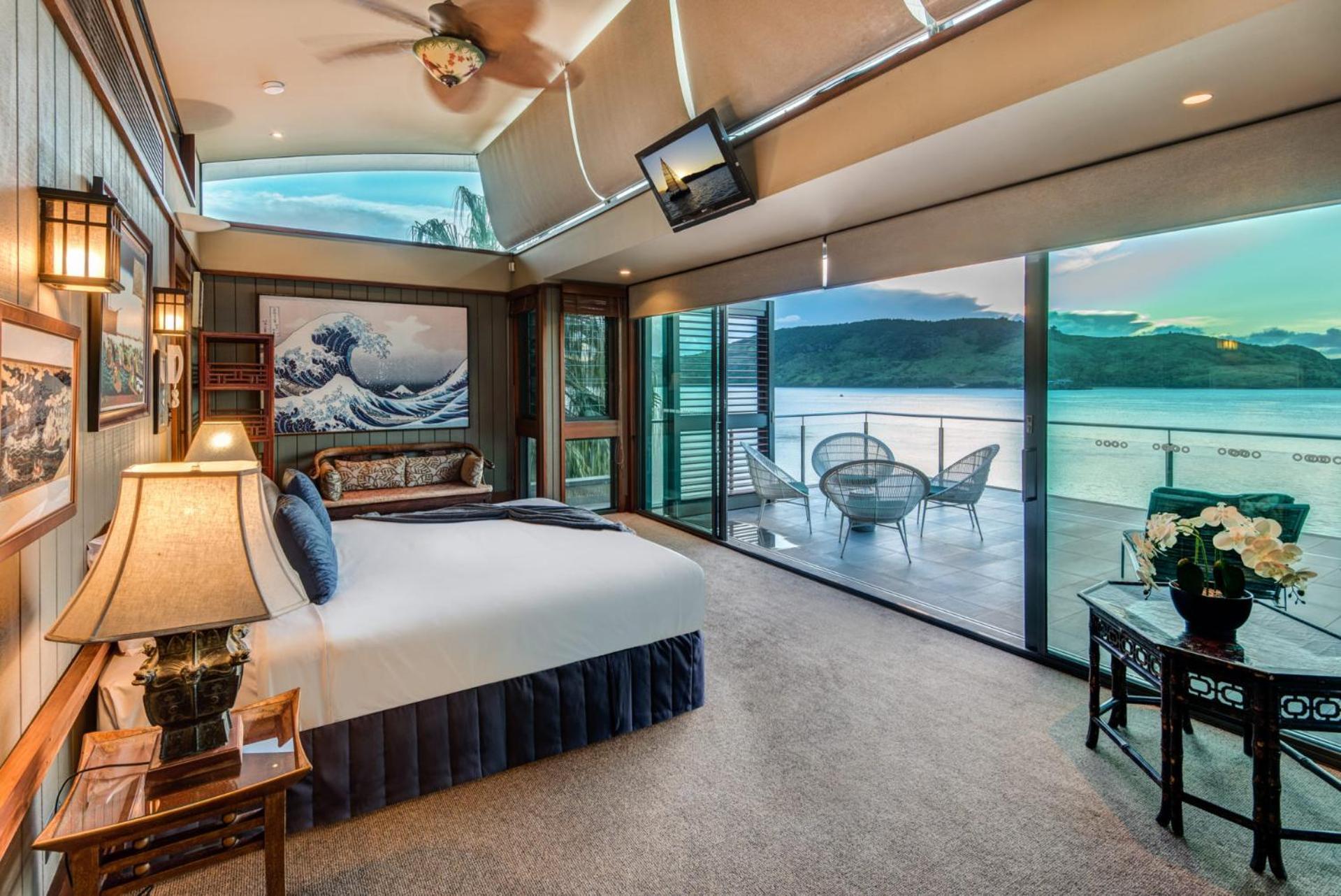 Villa Yacht Club 19 - Ocean Front, Pool And 2 Buggies Hamilton Island