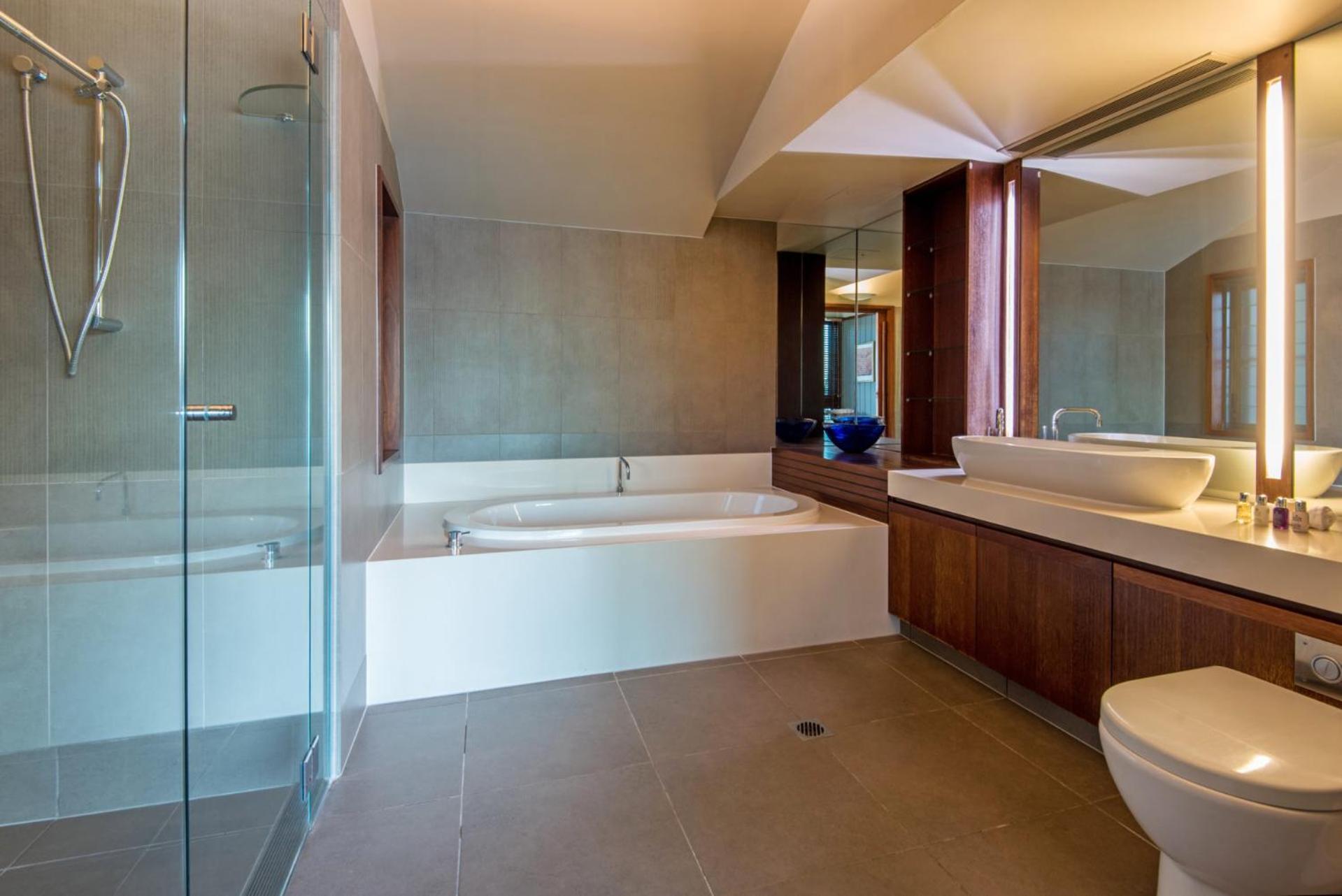 Villa Yacht Club 19 - Ocean Front, Pool And 2 Buggies
