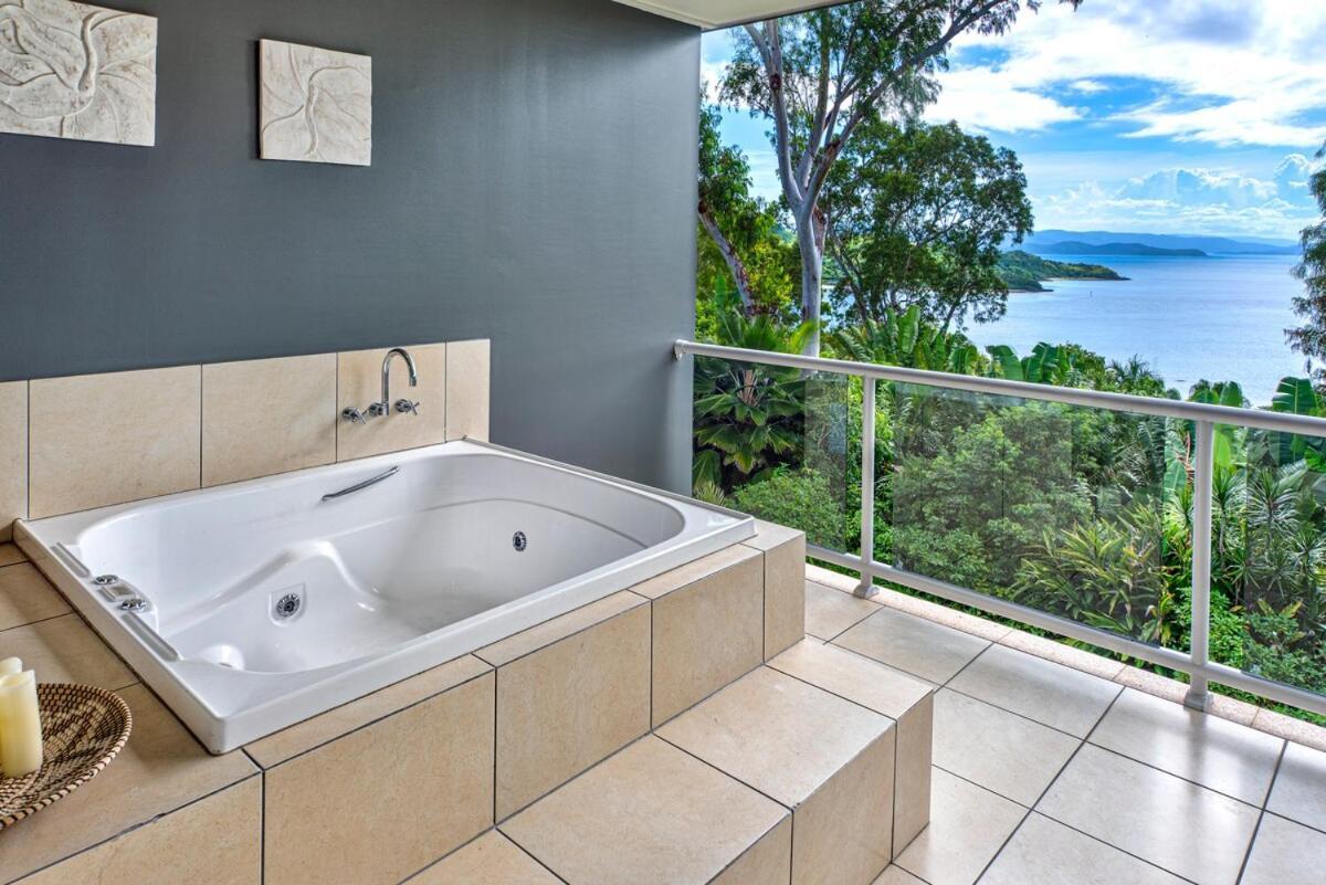 Blue Water Views 17 - Free Buggy Included! Apartment *