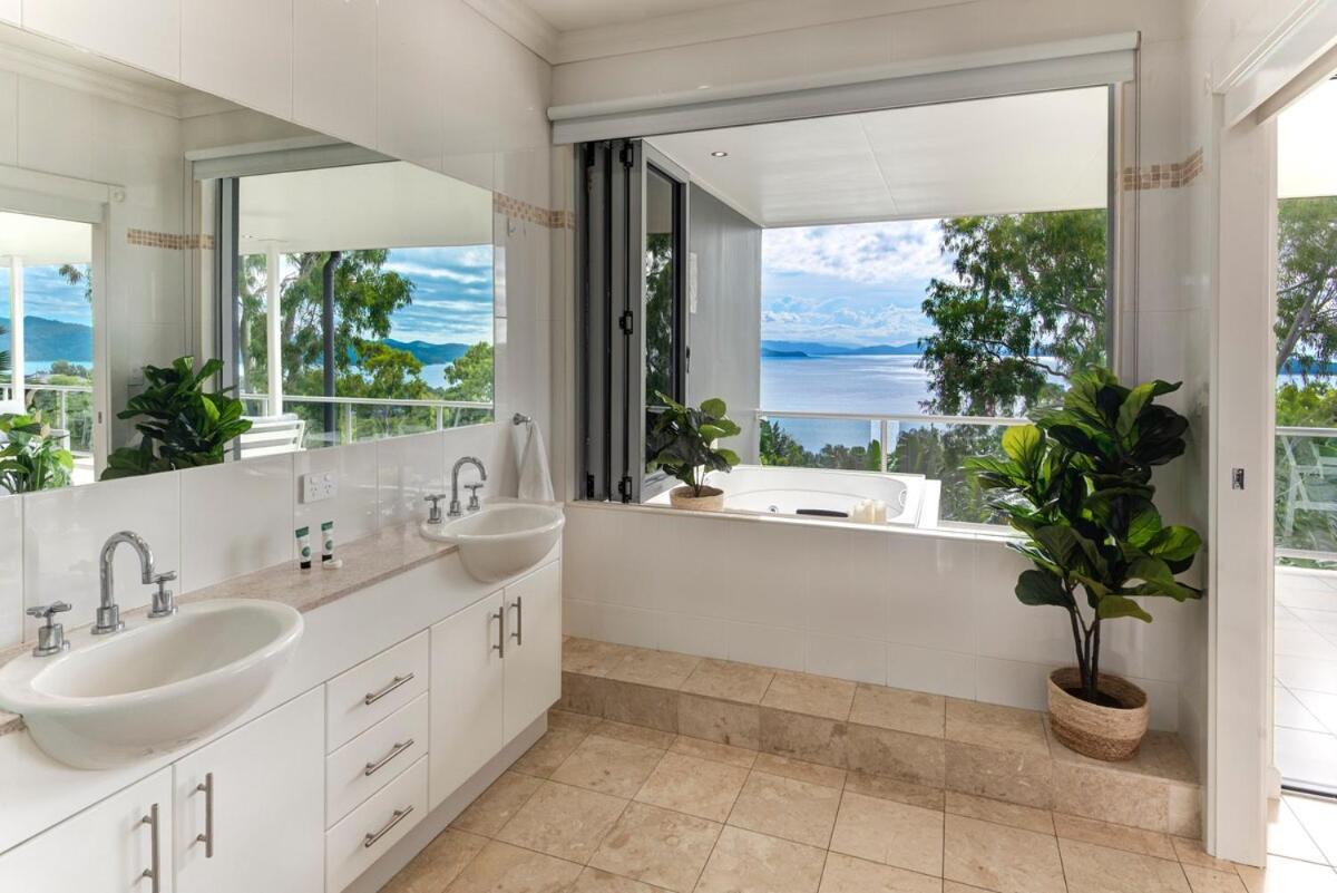 Apartment Blue Water Views 17 - Free Buggy Included! *