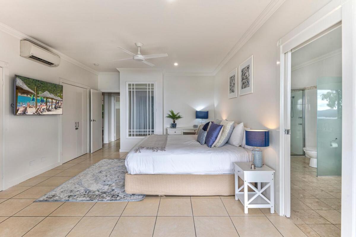 Apartment Blue Water Views 17 - Free Buggy Included! *