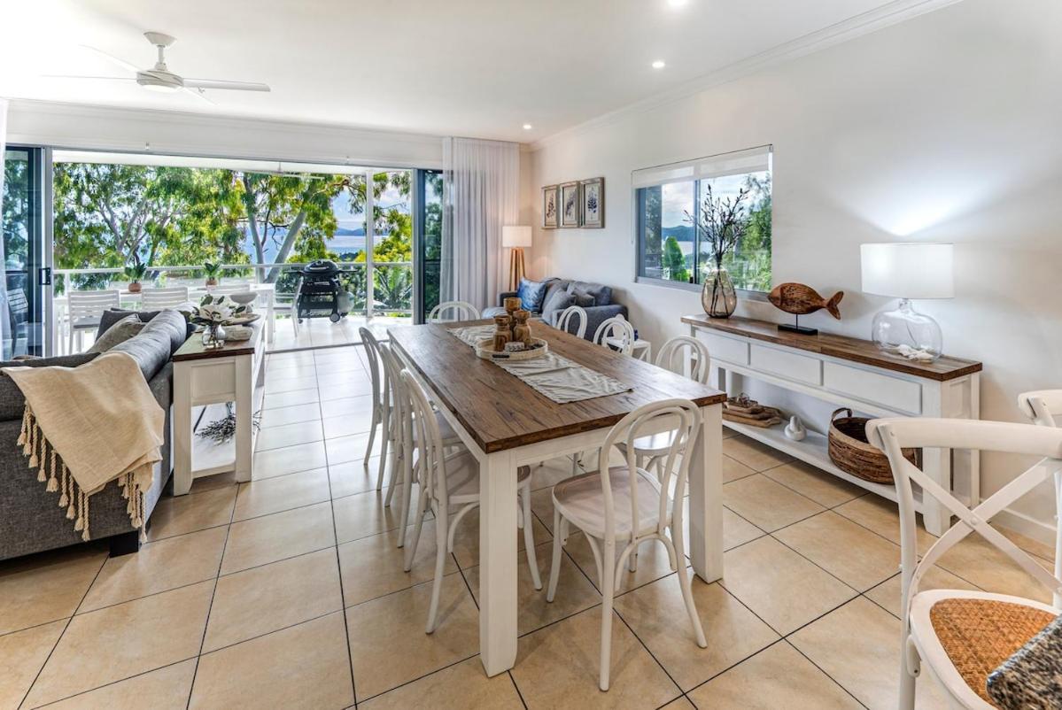 Blue Water Views 17 - Free Buggy Included! * Hamilton Island