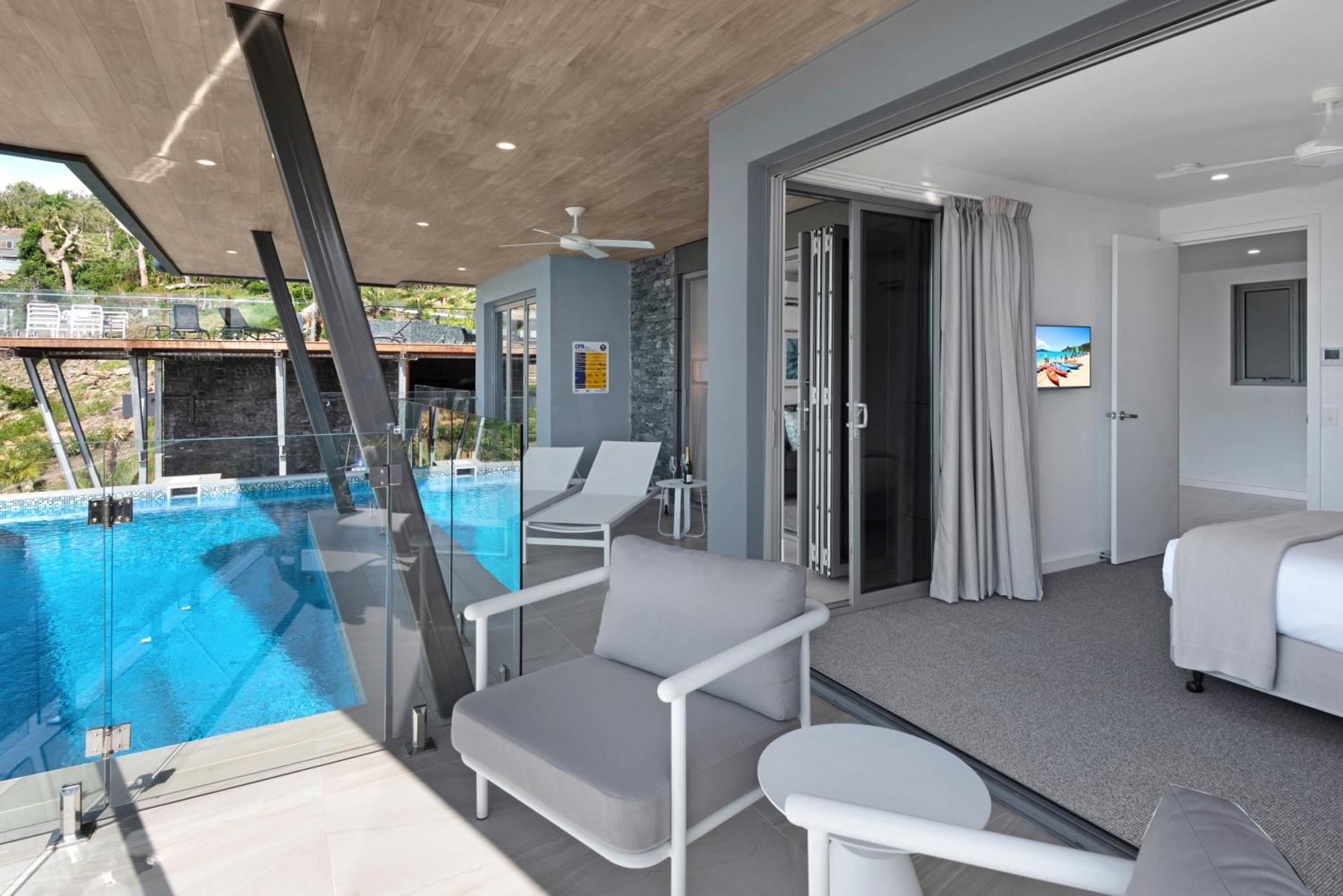 Hidden Cove 2 - Beachfront, Private Pool & Buggy Villa Hamilton Island