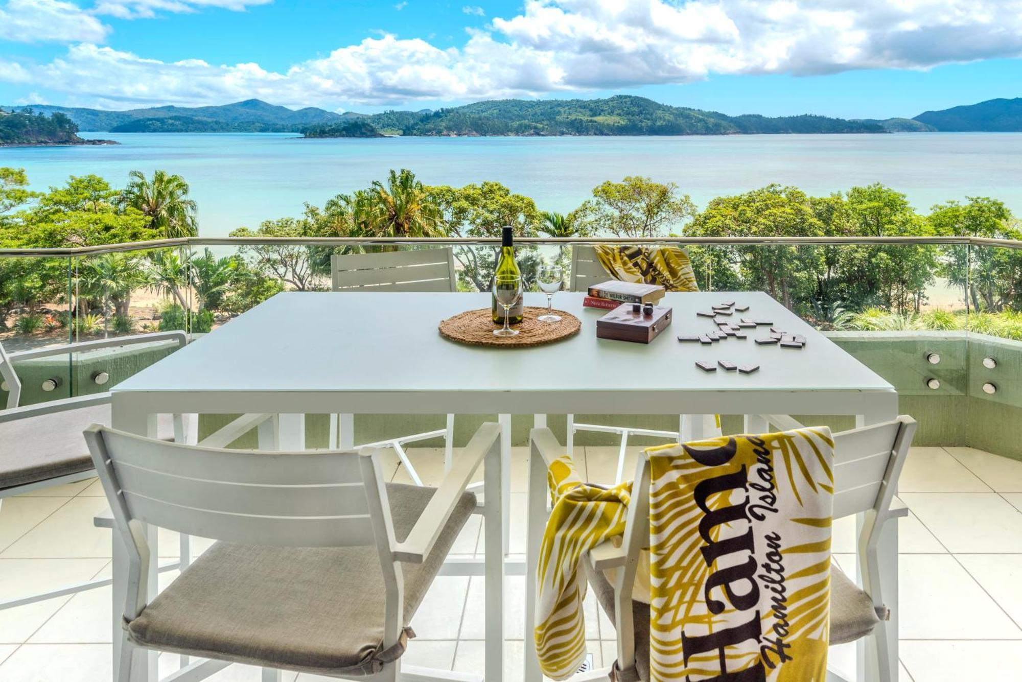 Lagoon Beachfront 202 On By Hamorent Hamilton Island