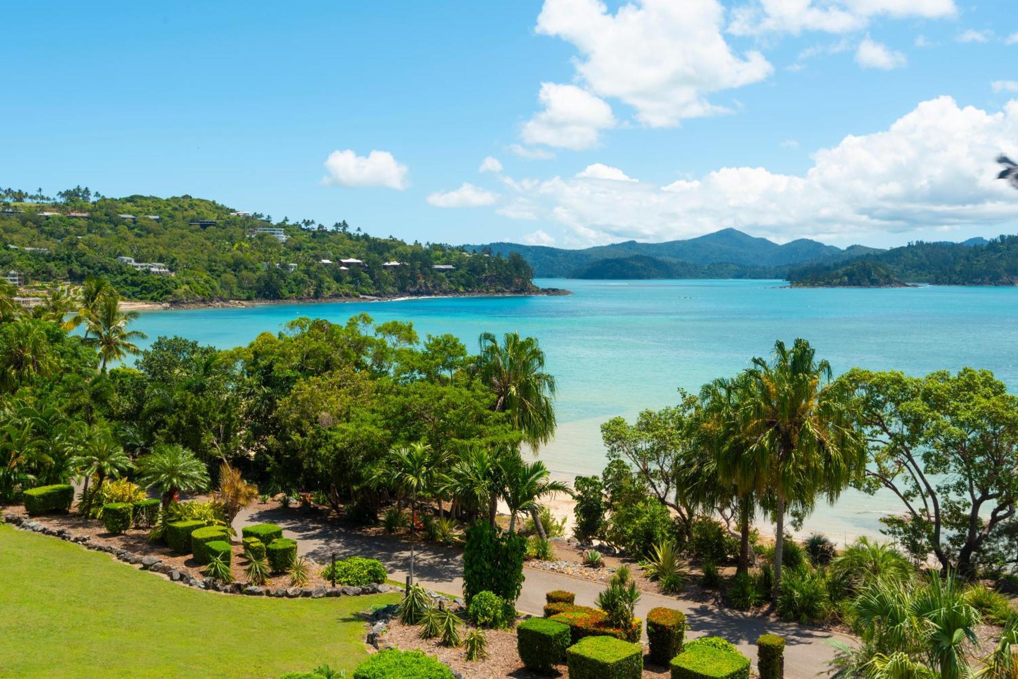 Lagoon Beachfront 202 On By Hamorent