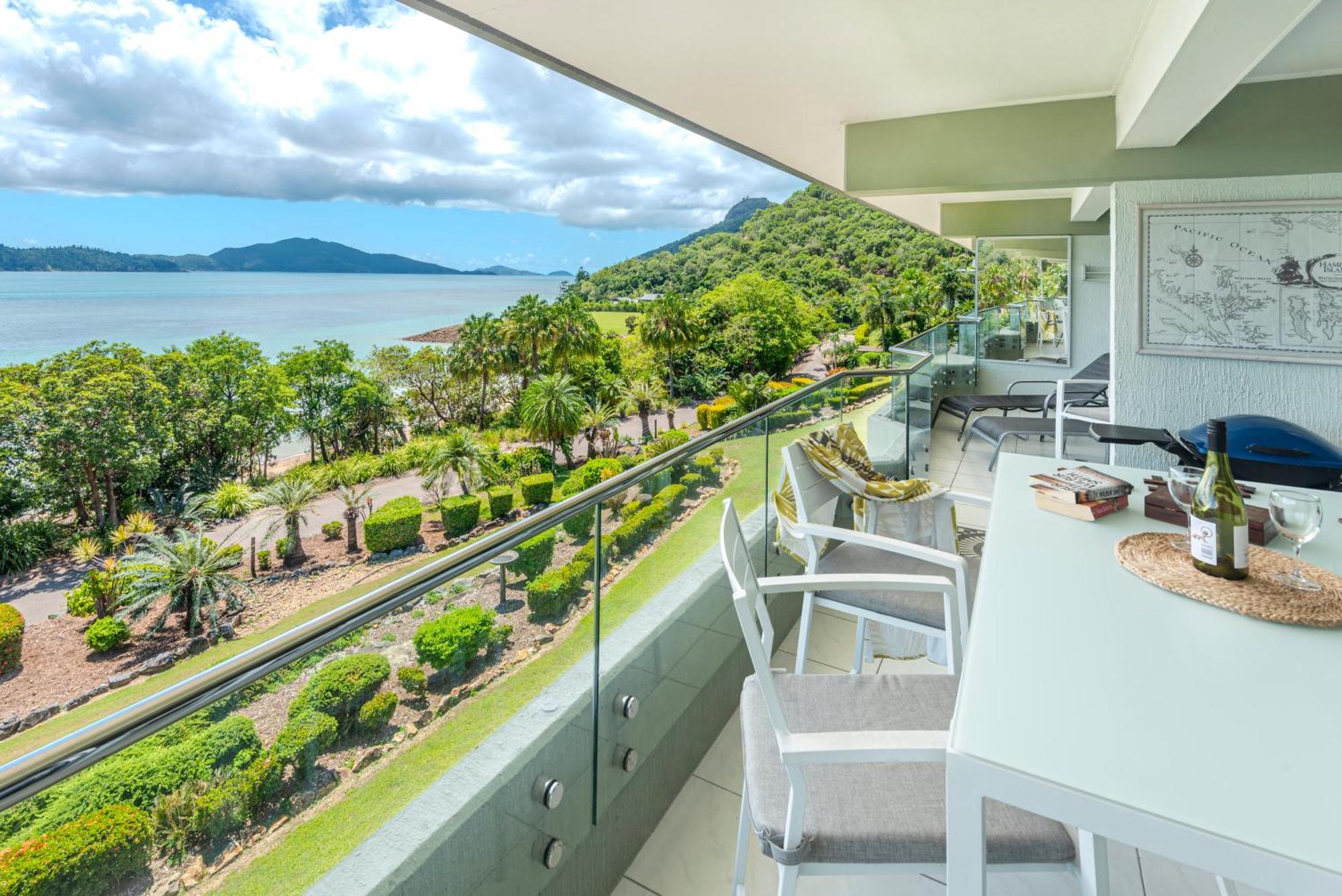 Lagoon Beachfront 202 On By Hamorent Hamilton Island
