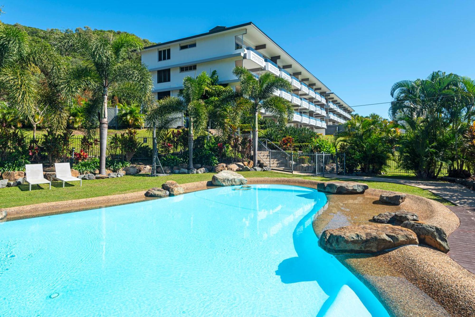 Apartment Lagoon Beachfront 202 On By Hamorent