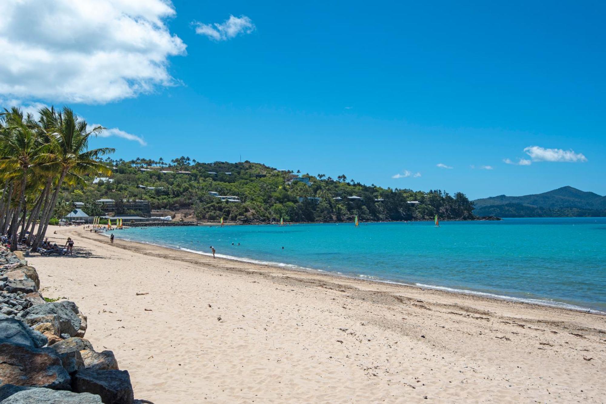 Lagoon Beachfront 202 On By Hamorent Apartment Hamilton Island
