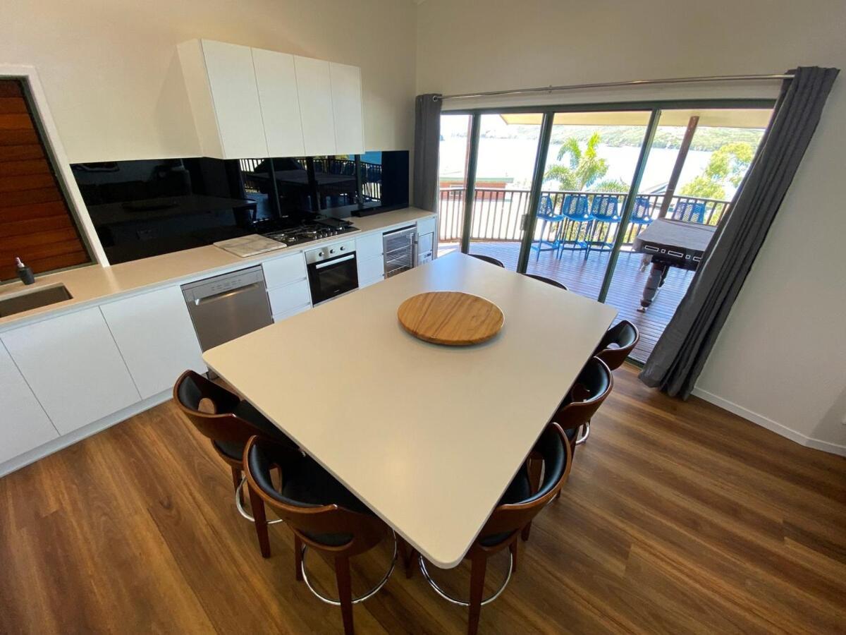 Villa 3 Bedroom Villa, Great Views, Buggy *