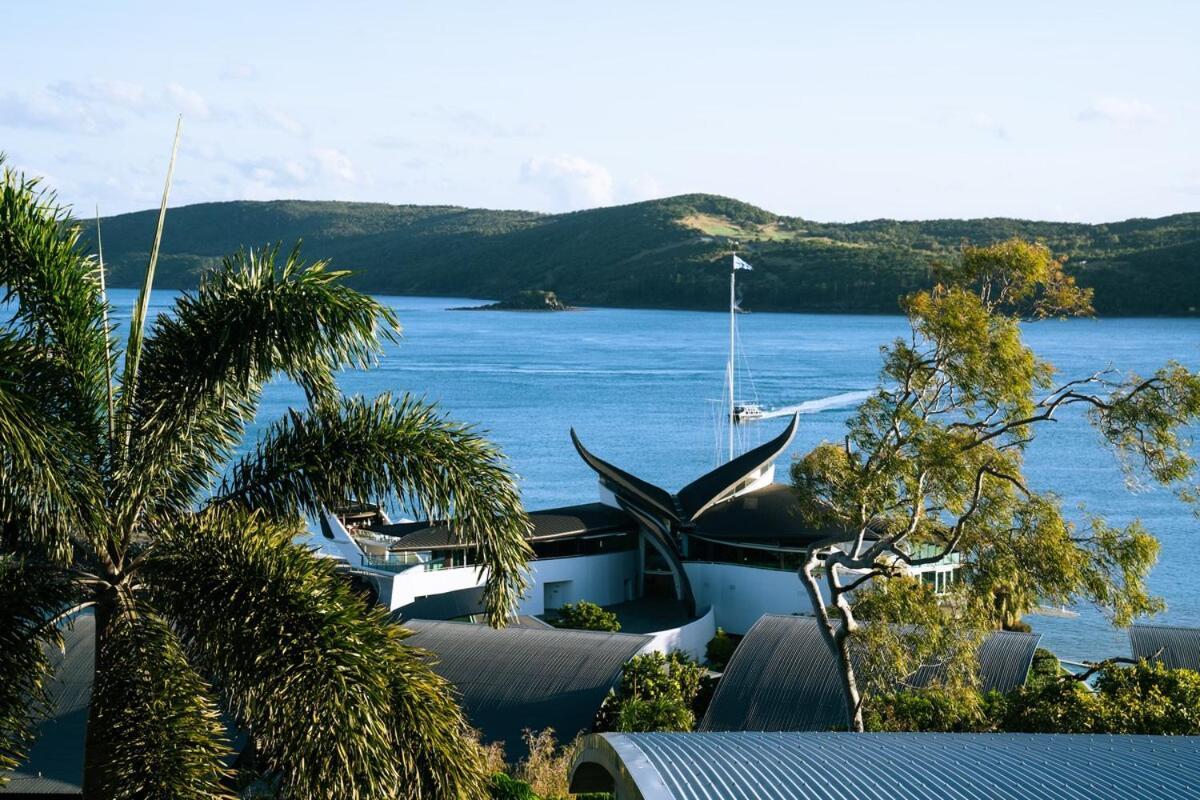 3 Bedroom Villa, Great Views, Buggy Hamilton Island