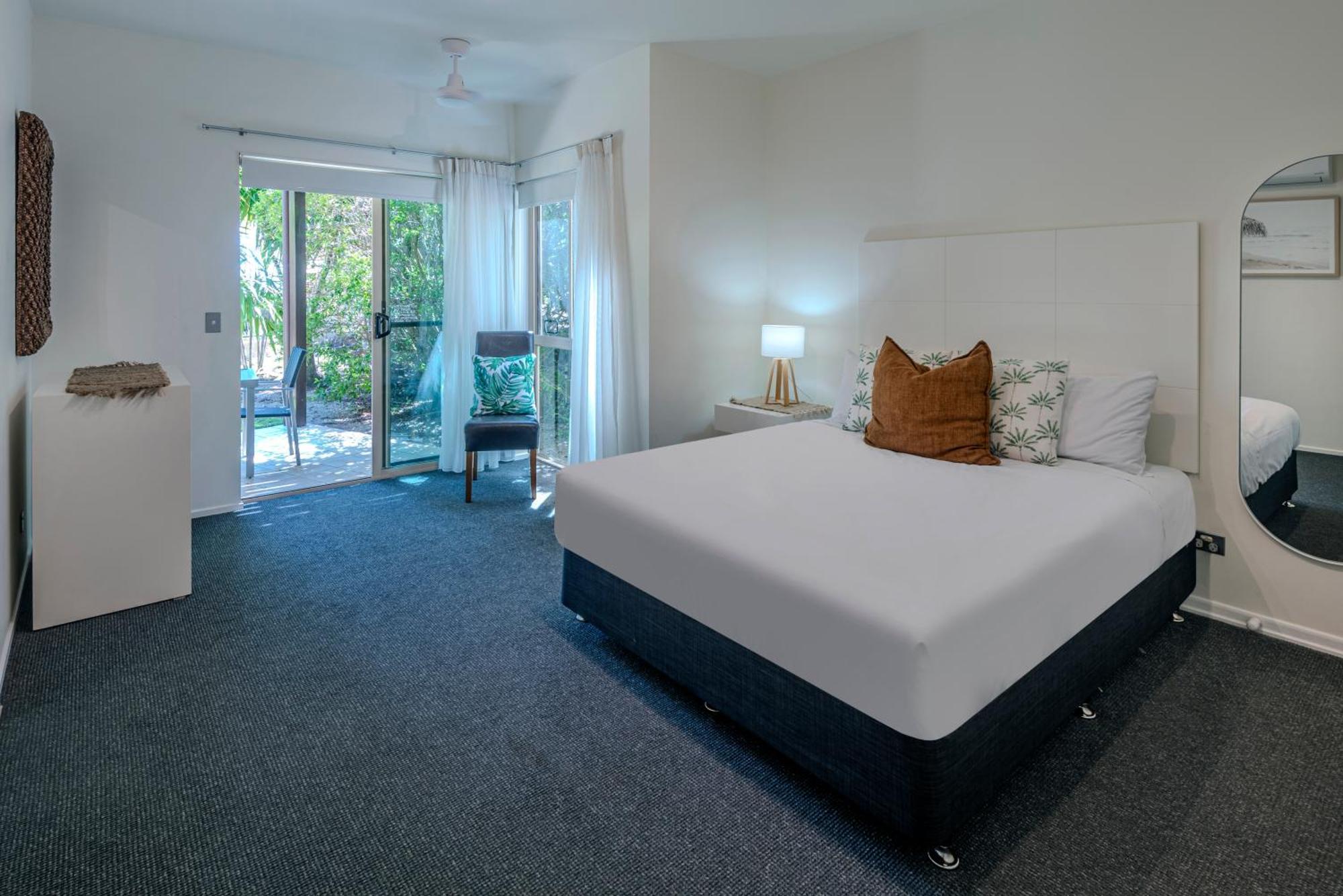 Cooinda Gardens 6 On By Hamorent Hamilton Island