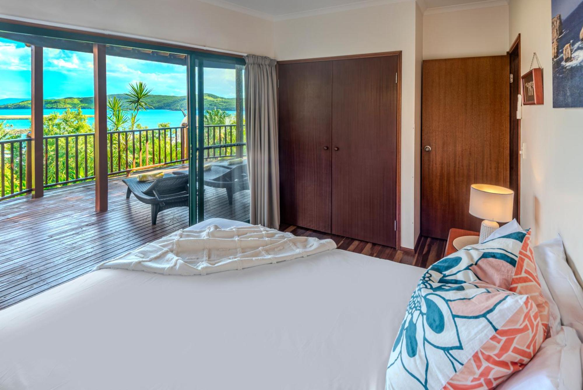 Apartment Casuarina Cove 1 On By Hamorent *