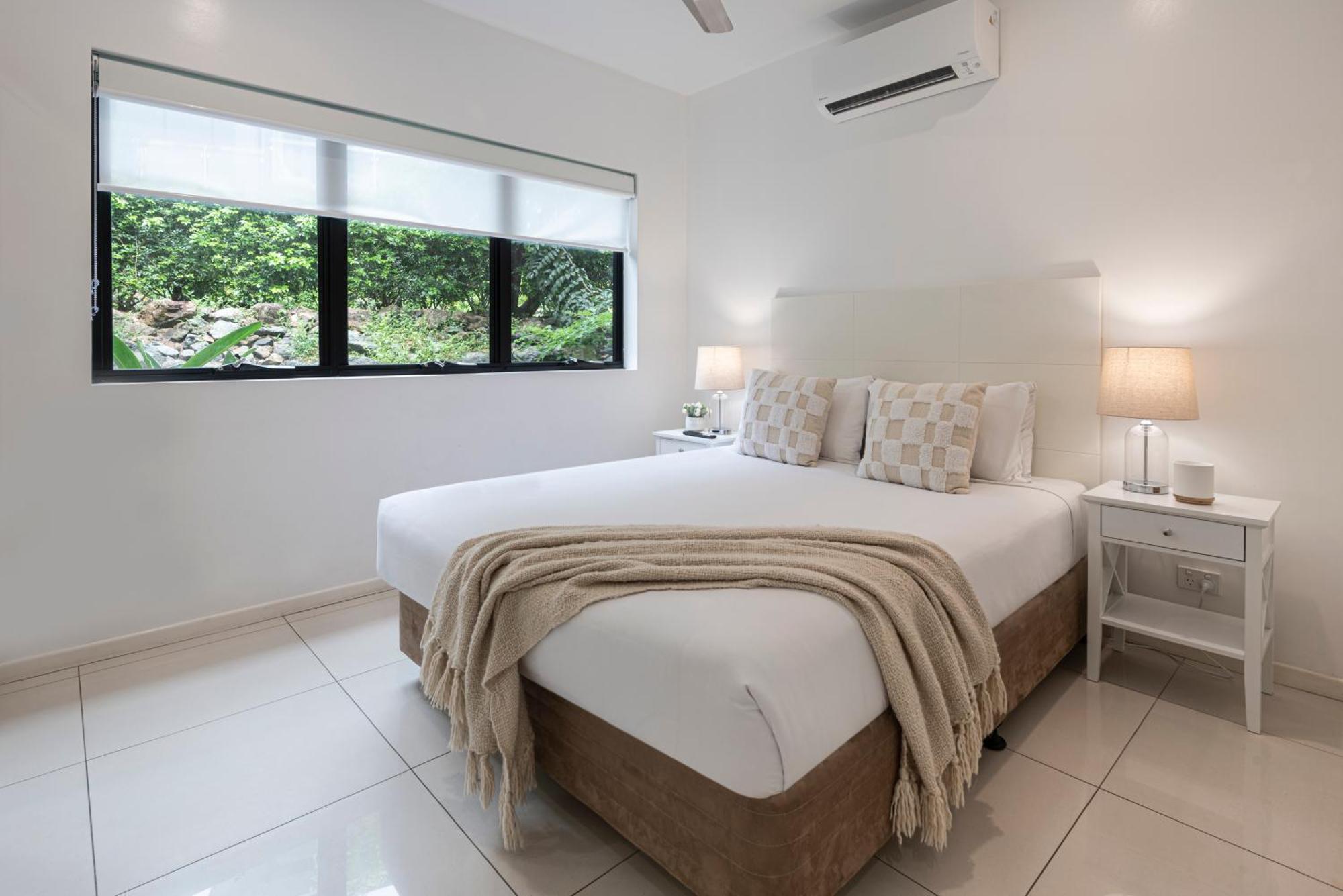 Pinnacle 3* Hamilton Island