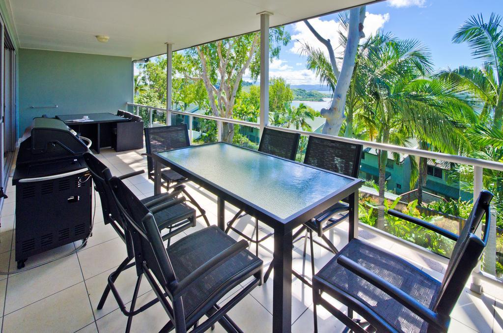 Blue Water Views *