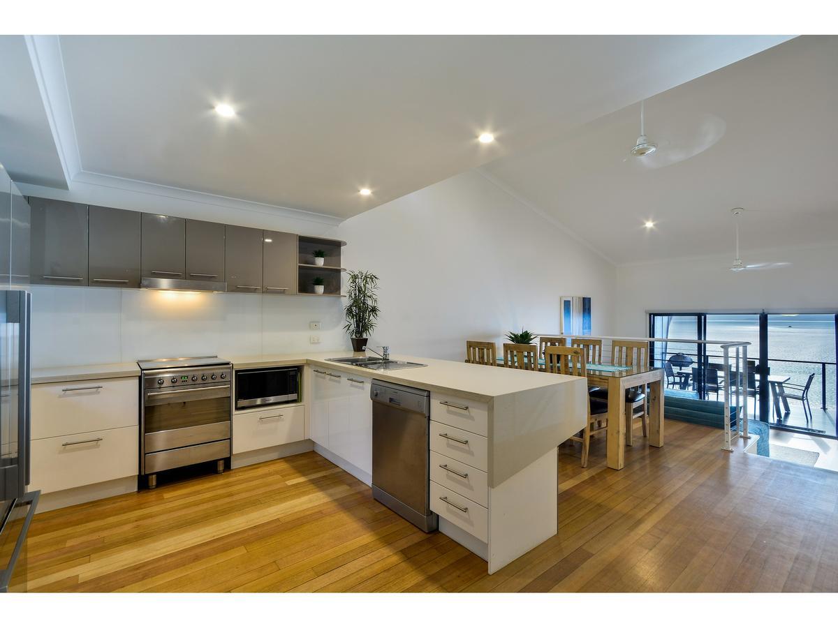 Shorelines 31 Apartment *