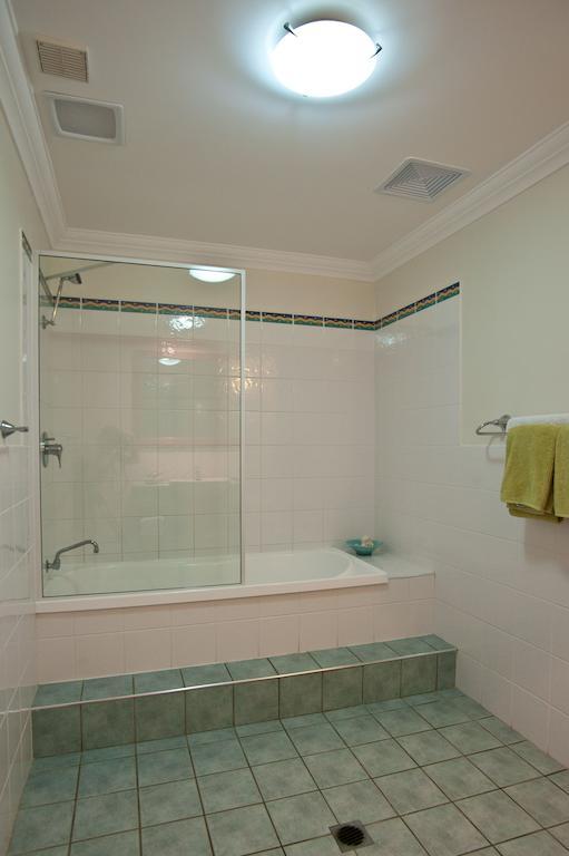 Apartment Compass Point 8