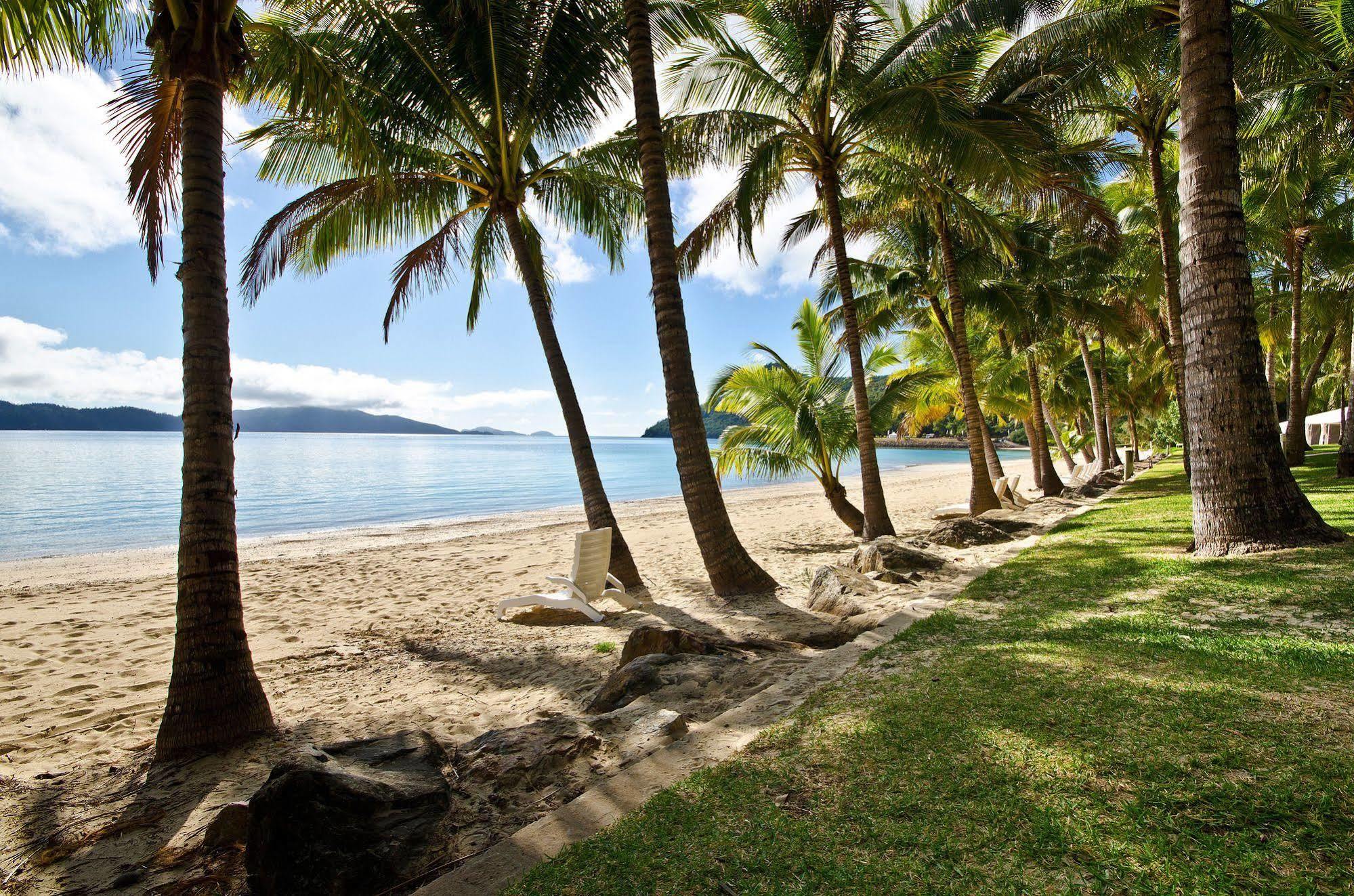 Edge 5 Oceanfront 3-bedroom - Featuring An Infinity Pool, Bath, Buggy And Valet Service Villa