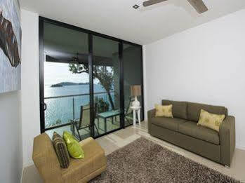 Edge 5 Oceanfront 3-bedroom - Featuring An Infinity Pool, Bath, Buggy And Valet Service Villa *