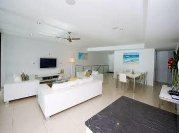 Villa Edge 5 Oceanfront 3-bedroom - Featuring An Infinity Pool, Bath, Buggy And Valet Service *
