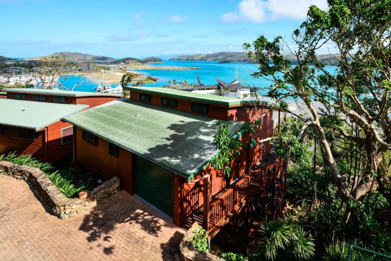Casuarina 16 - 3 Bedroom House With 180 Degree Ocean Views, Buggy & Valet Service Holiday home Hamilton Island