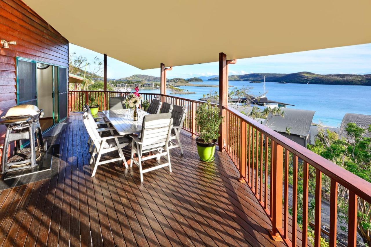 Casuarina 16 - 3 Bedroom House With 180 Degree Ocean Views, Buggy & Valet Service * Hamilton Island