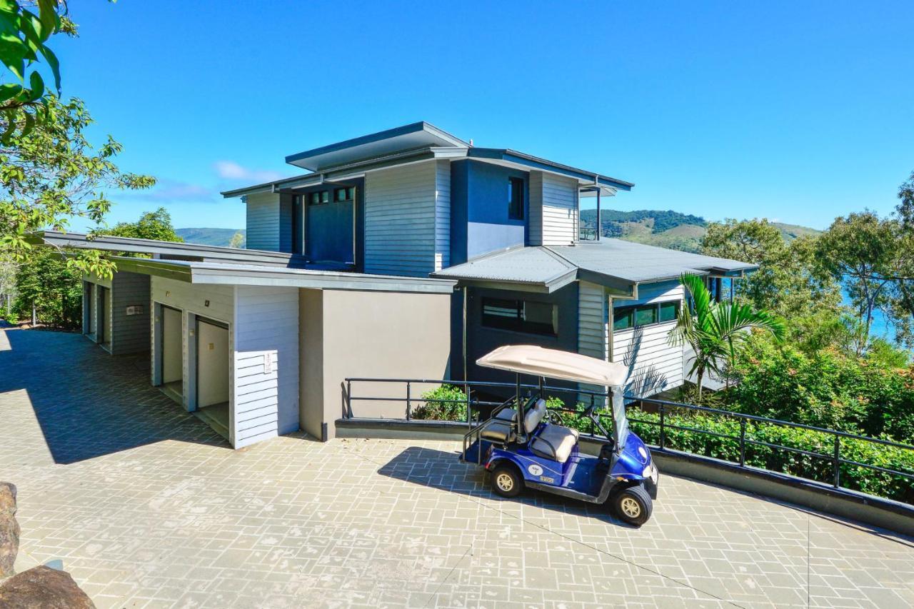 Apartment Edge 2 - Oceanfront Luxurious And Spacious 4 Bedroom Split Level With Buggy And Valet Service