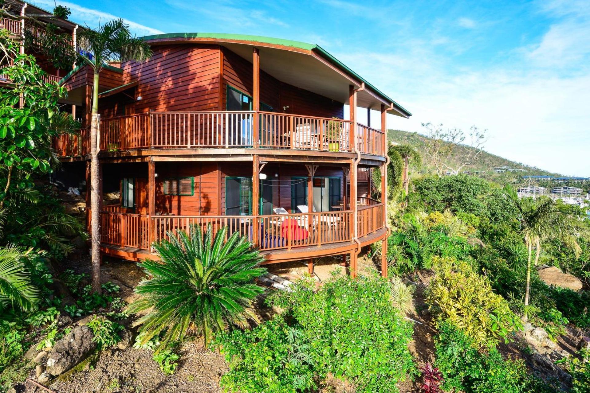 Holiday home Casuarina 16 - 3 Bedroom House With 180 Degree Ocean Views, Buggy & Valet Service