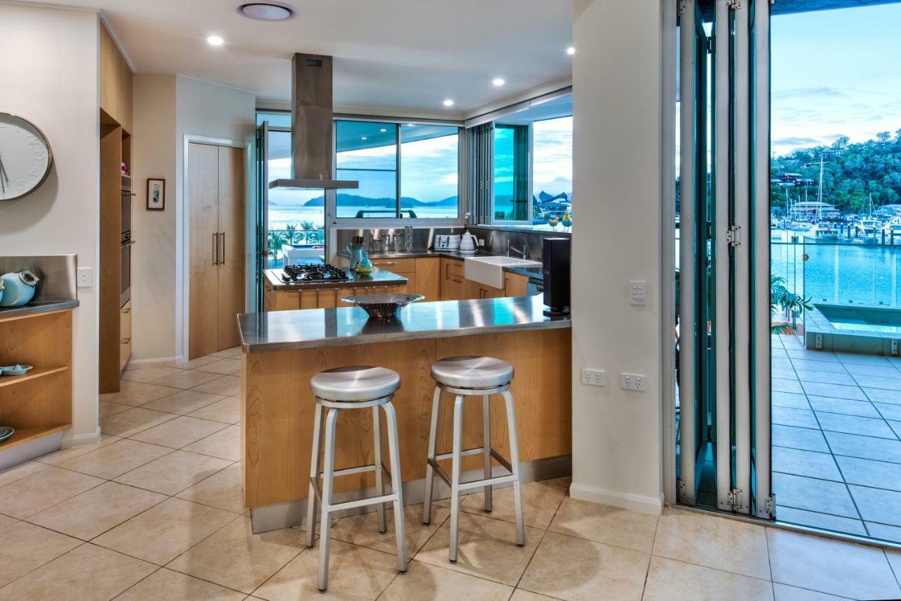 Pavillions Penthouse 25 - Luxury Waterfront With Private Roof Pool And Buggy * Hamilton Island