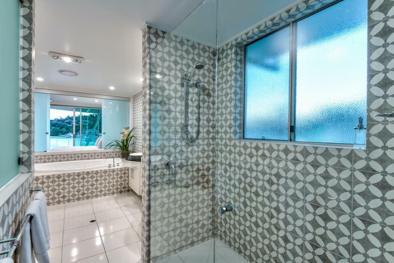 Apartment Pavillions Penthouse 25 - Luxury Waterfront With Private Roof Pool And Buggy Hamilton Island