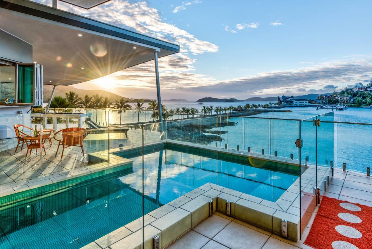 Pavillions Penthouse 25 - Luxury Waterfront With Private Roof Pool And Buggy * Hamilton Island