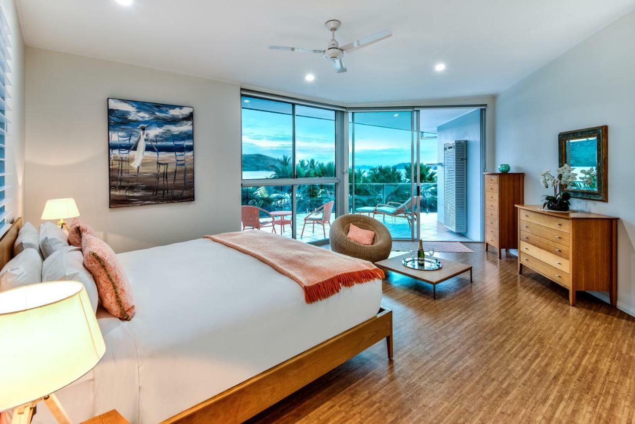 Pavillions Penthouse 25 - Luxury Waterfront With Private Roof Pool And Buggy * Hamilton Island