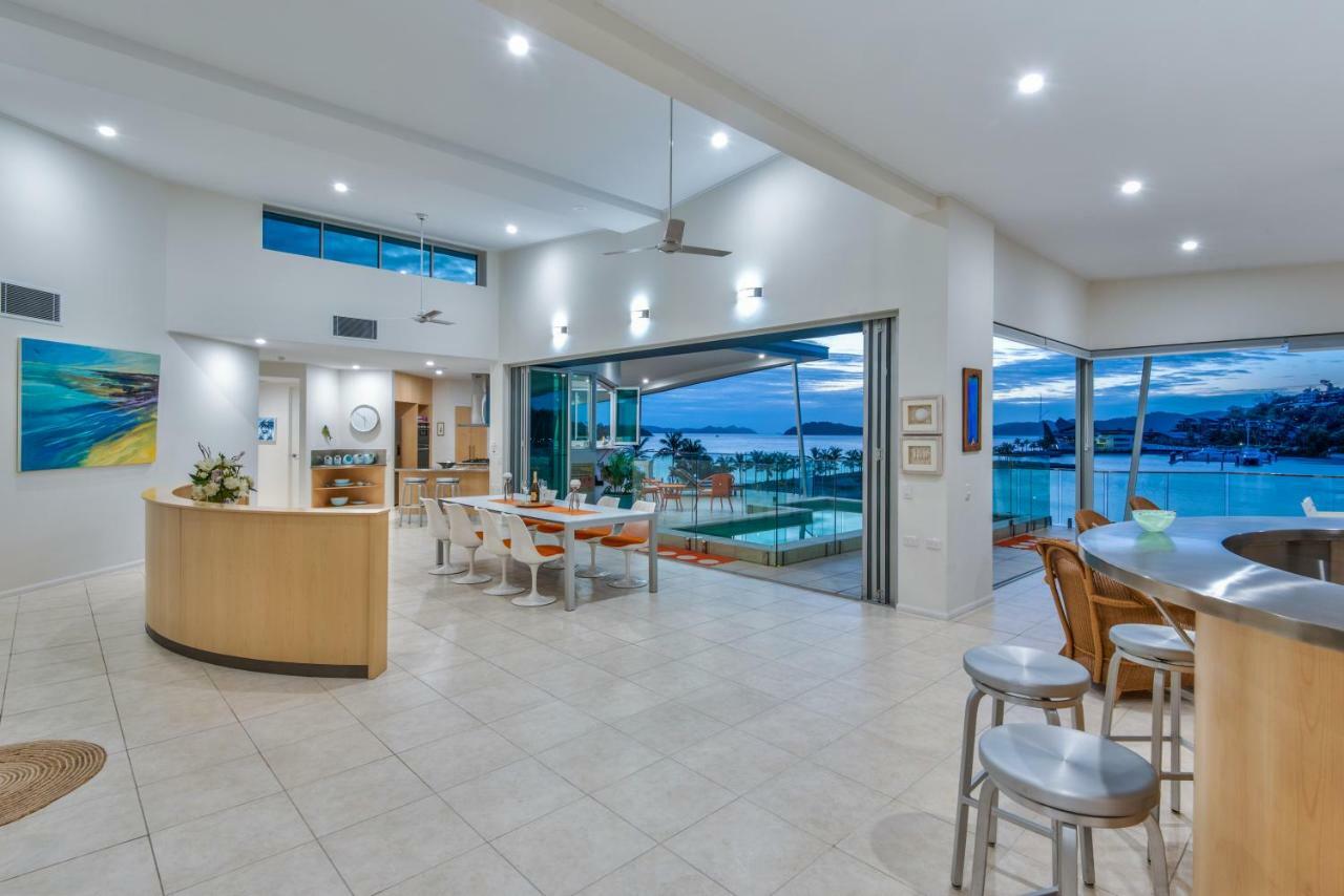 Pavillions Penthouse 25 - Luxury Waterfront With Private Roof Pool And Buggy * Hamilton Island
