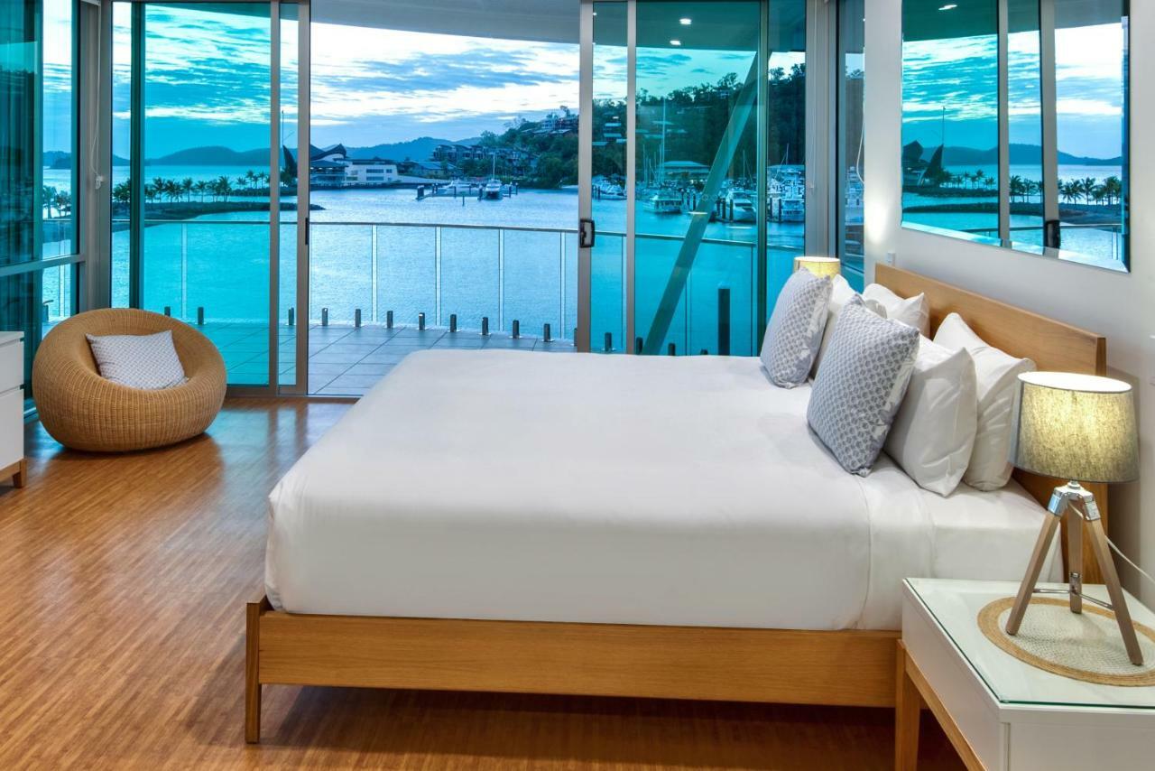 Pavillions Penthouse 25 - Luxury Waterfront With Private Roof Pool And Buggy * Hamilton Island