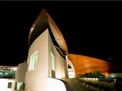 Yacht Club Hotel
