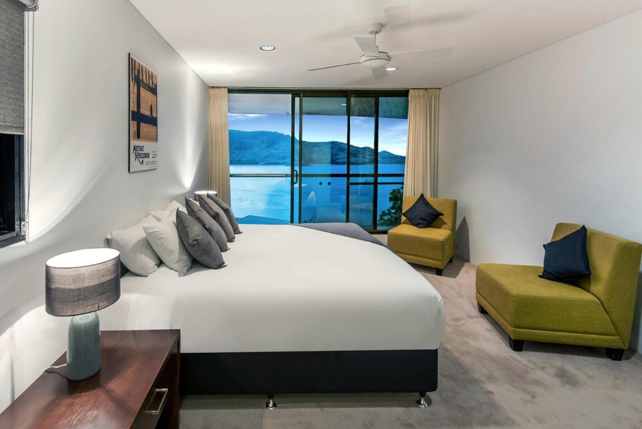 Holiday home Waves 5 Luxury 3 Bedroom Breathtaking Ocean Views Location Hamilton Island