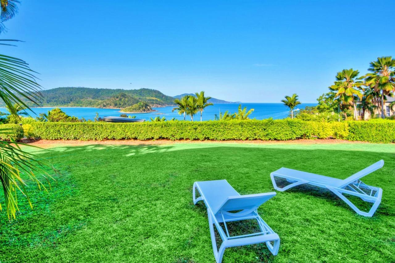Bella Vista East 3 Luxury Ocean Views Large Flat Grassed Area And Buggy Apartment Hamilton Island