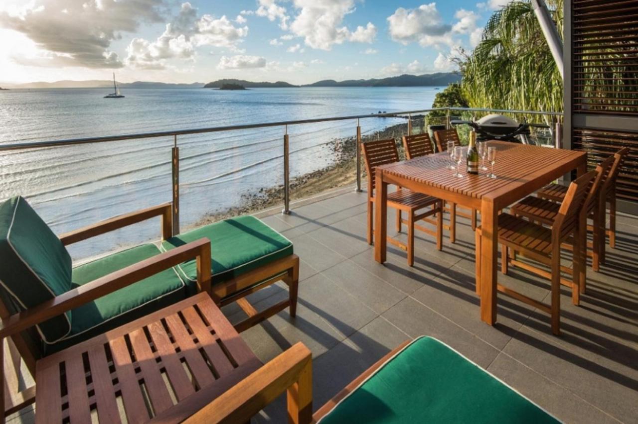 Yacht Club 19 Bijou De Mer Ocean Front Private Pool 2 Buggies Holiday home Hamilton Island