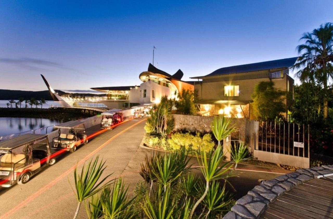 Yacht Club 19 Bijou De Mer Ocean Front Private Pool 2 Buggies