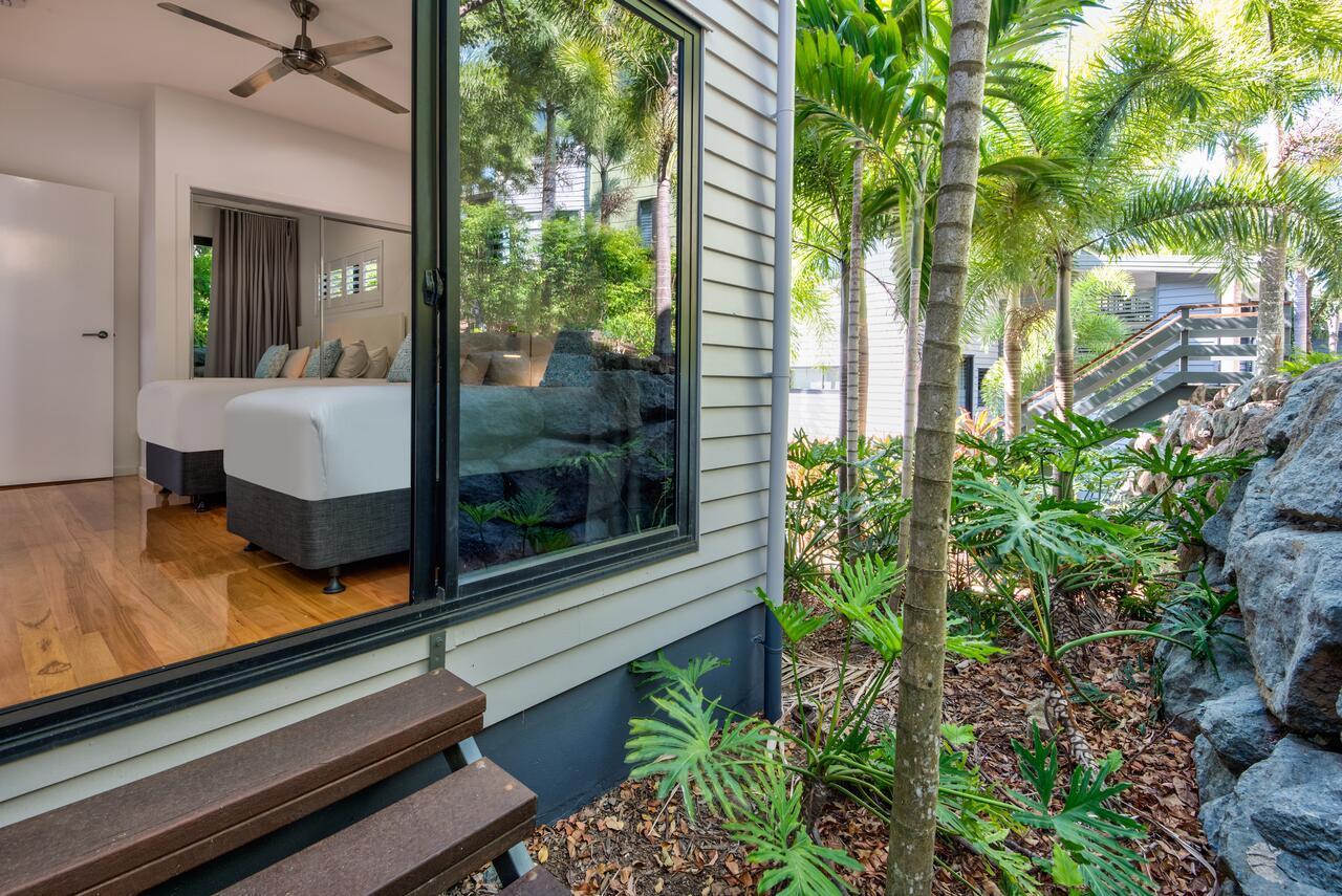 Pinnacle 3* Hamilton Island